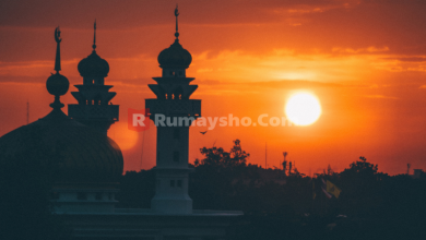 Shalat Jama’ah 5 Waktu, Fardhu Ataukah Sunnah?